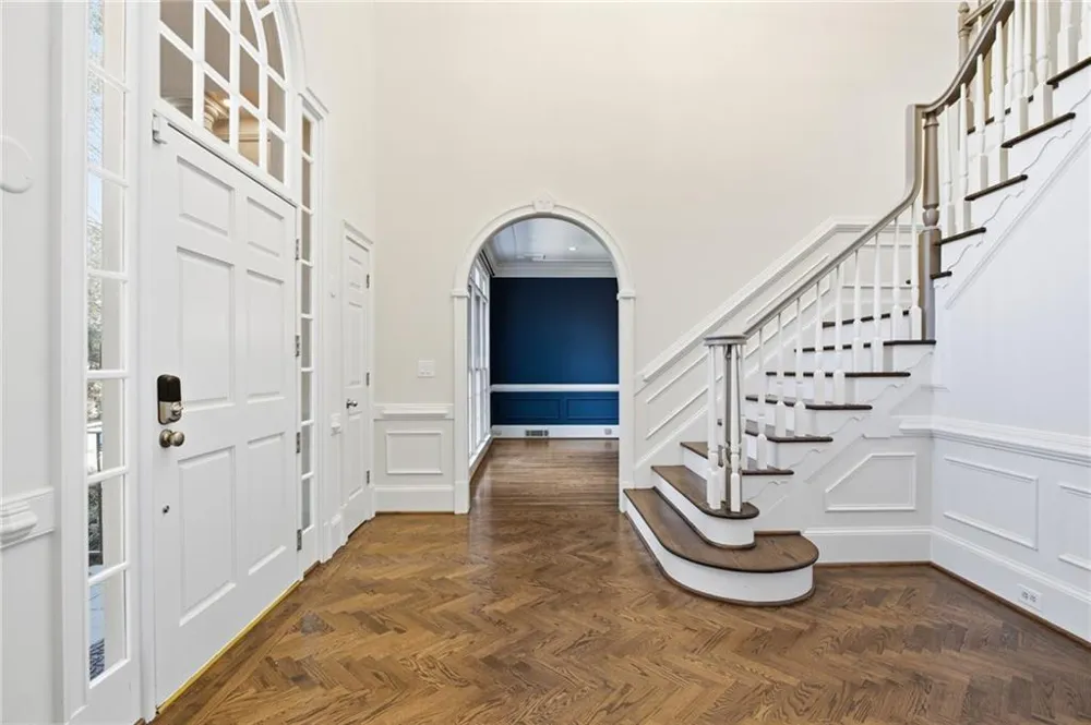 135 Gilford Way Sandy Springs, GA 30350