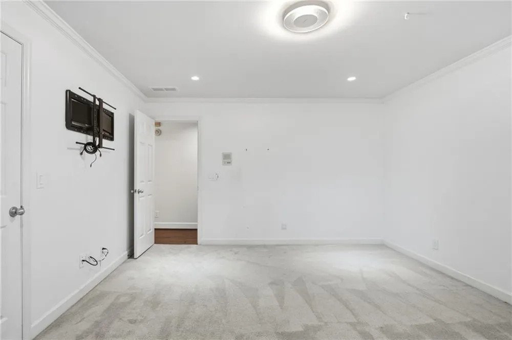 135 Gilford Way Sandy Springs, GA 30350