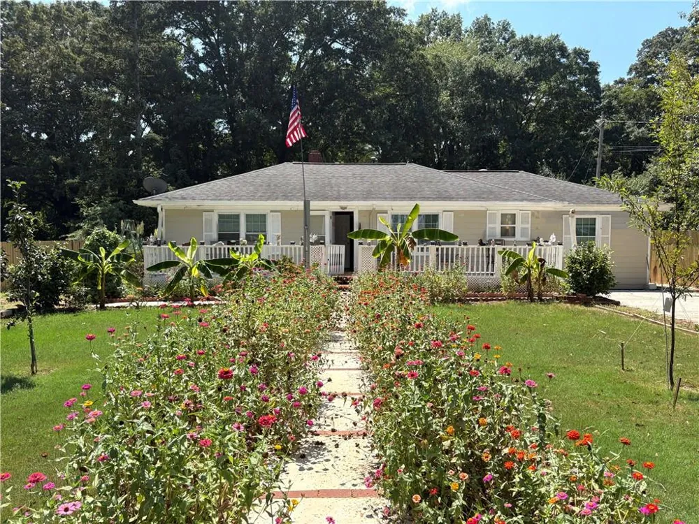 309 Glen Iris Drive Monroe, GA 30655
