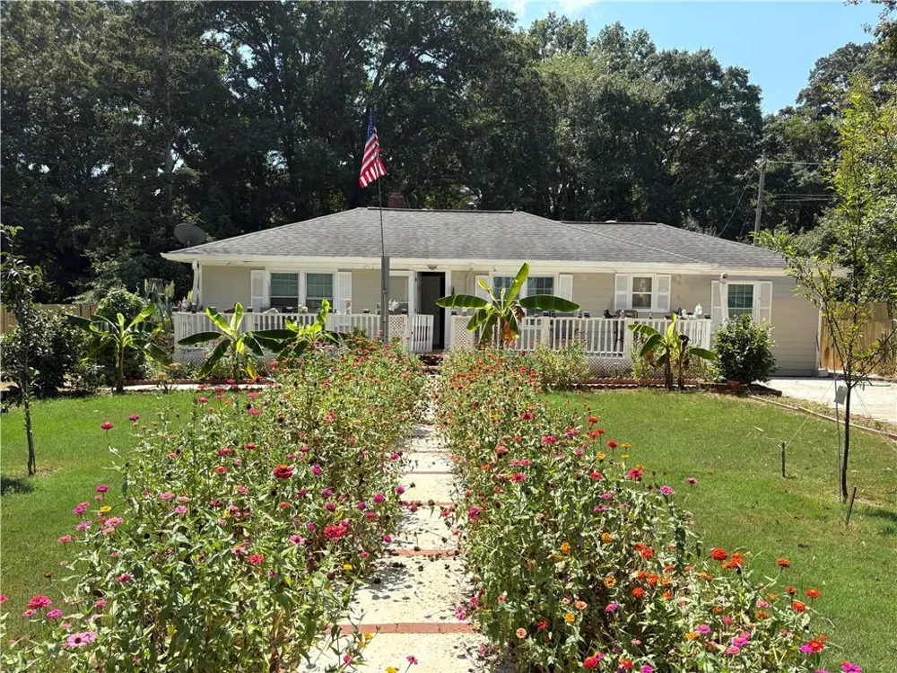 309 Glen Iris Drive Monroe, GA 30655