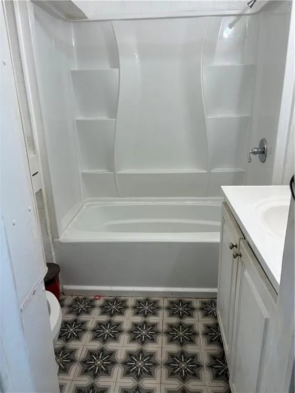 309 Glen Iris Drive Monroe, GA 30655