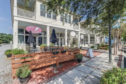 200 Jeff Davis Avenue
