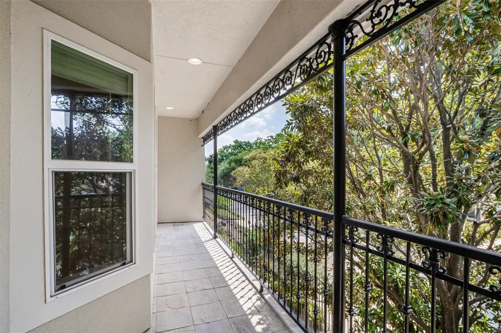 4420 Blossom Street Houston, TX 77007