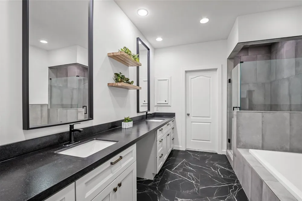 4420 Blossom Street Houston, TX 77007