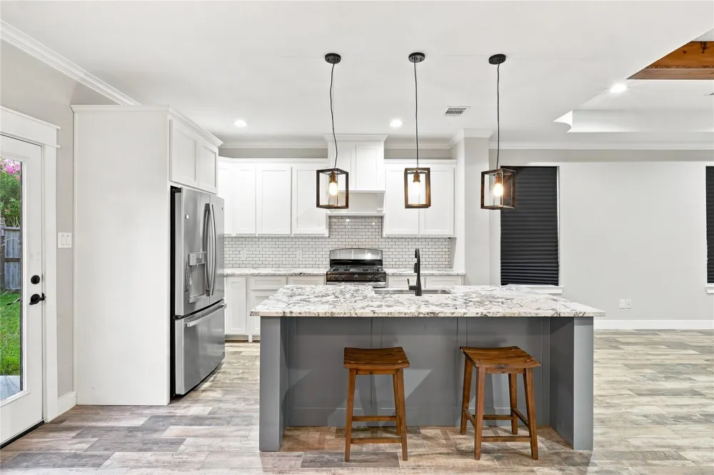 36 Prairie Oaks Drive La Marque, TX 77510