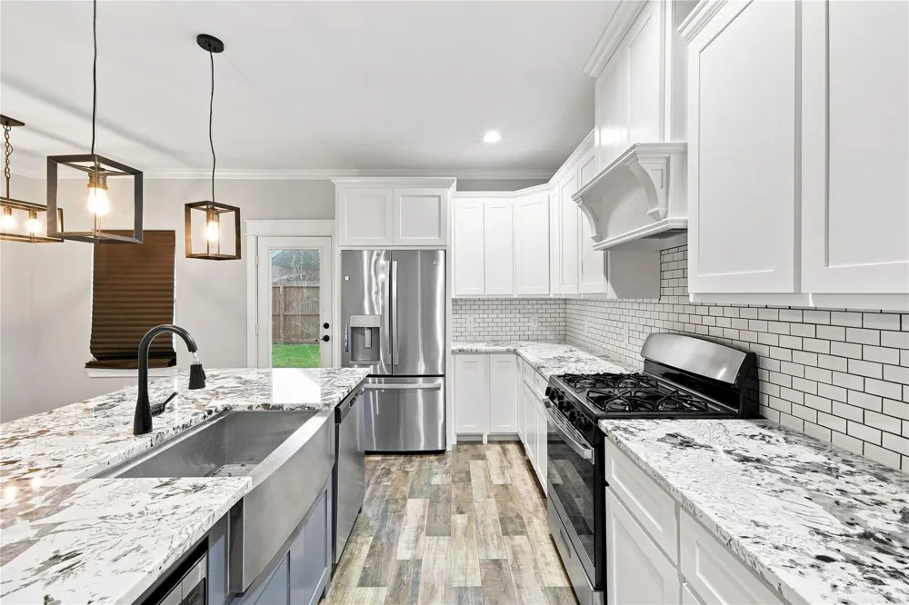 36 Prairie Oaks Drive La Marque, TX 77510