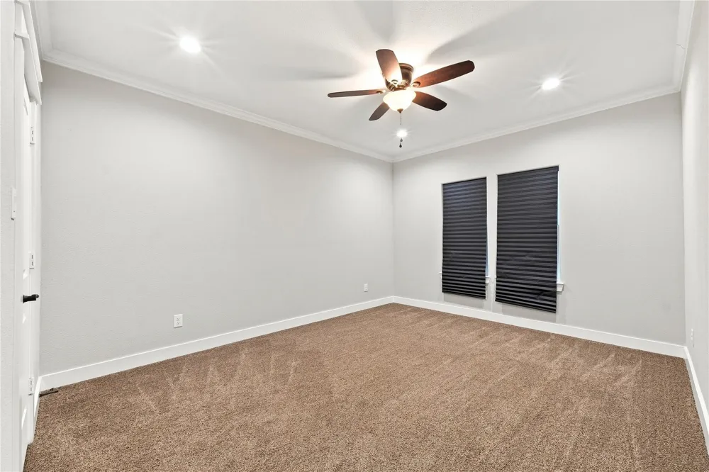 36 Prairie Oaks Drive La Marque, TX 77510