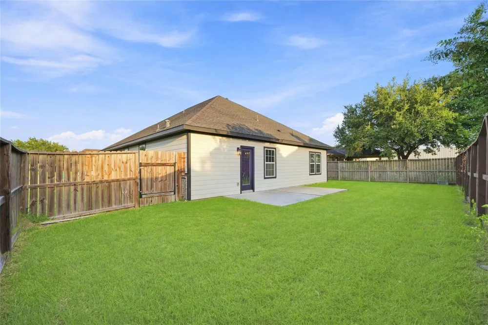 36 Prairie Oaks Drive La Marque, TX 77510