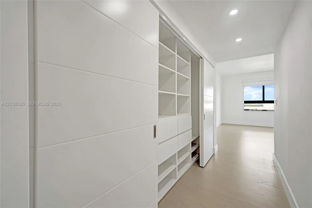 251 Crandon Blvd #1233 Key Biscayne, FL 33149
