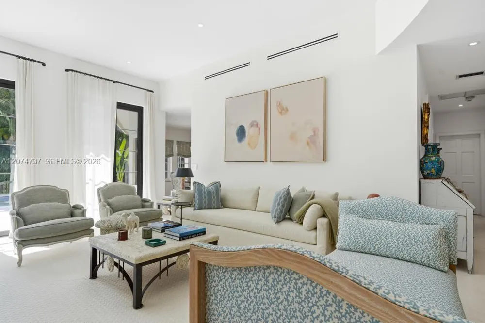 2532 NW Lake Ave Miami Beach, FL 33140