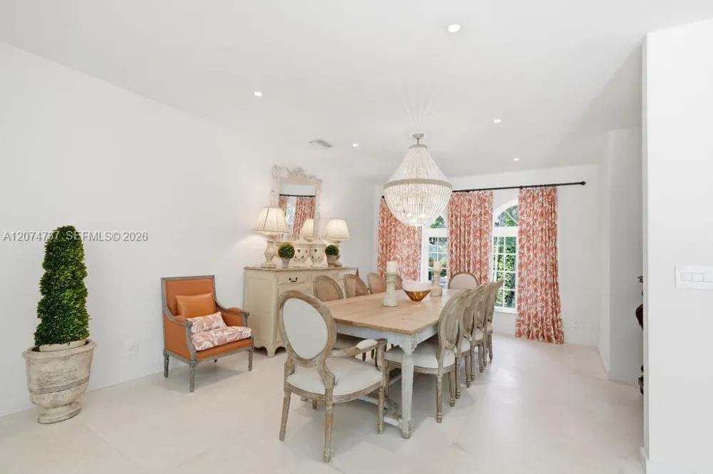 2532 NW Lake Ave Miami Beach, FL 33140
