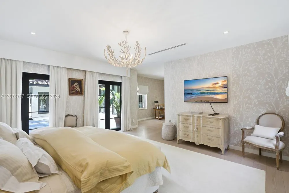 2532 NW Lake Ave Miami Beach, FL 33140
