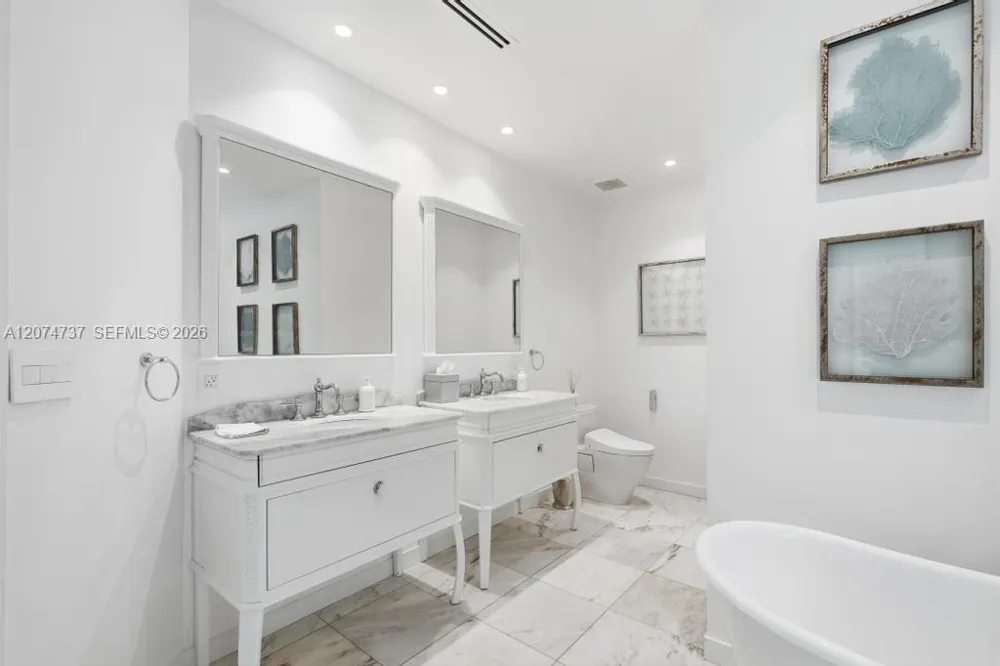 2532 NW Lake Ave Miami Beach, FL 33140