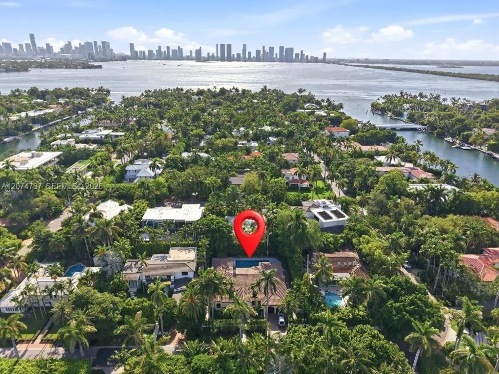 2532 NW Lake Ave Miami Beach, FL 33140