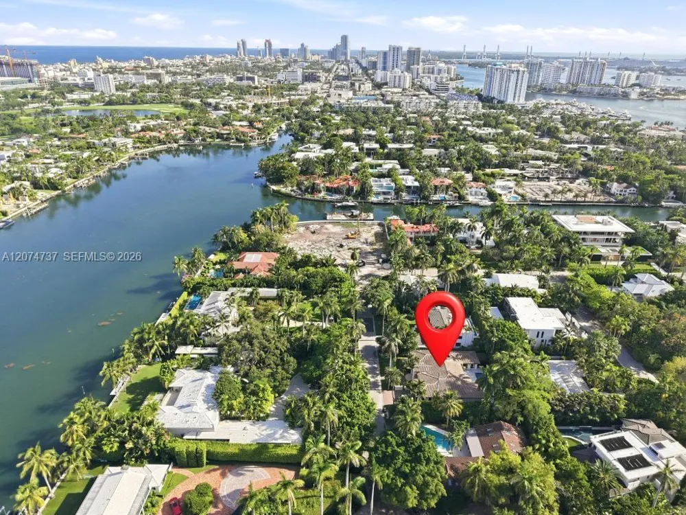 2532 NW Lake Ave Miami Beach, FL 33140