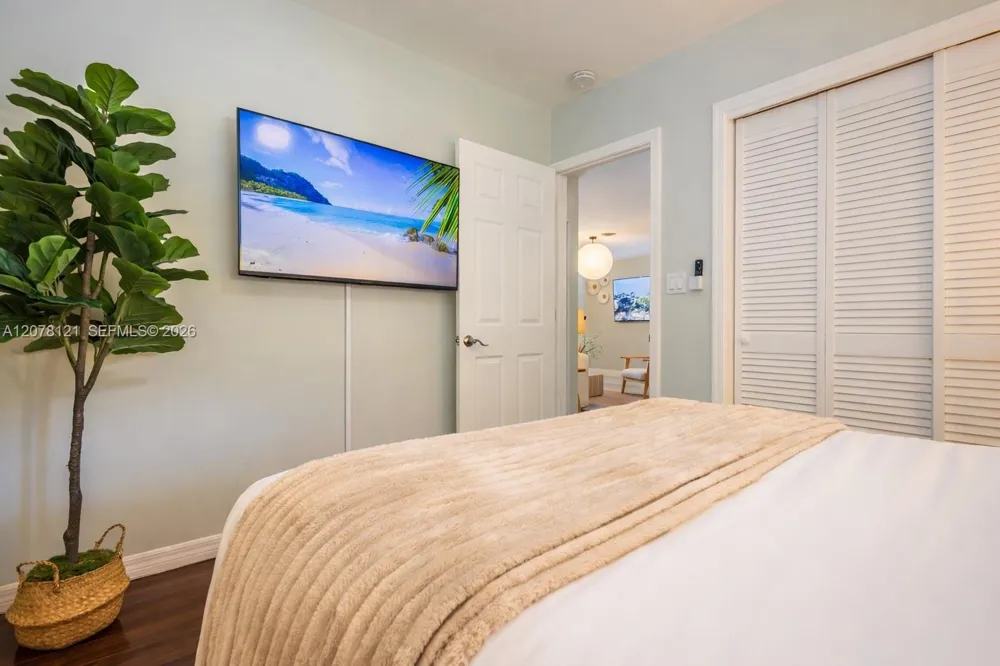200 SE 19th St #200 Fort Lauderdale, FL 33316