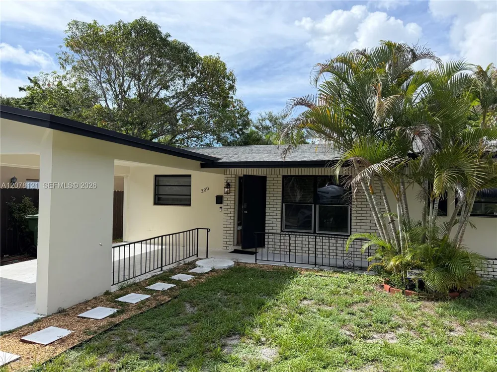 200 SE 19th St #200 Fort Lauderdale, FL 33316