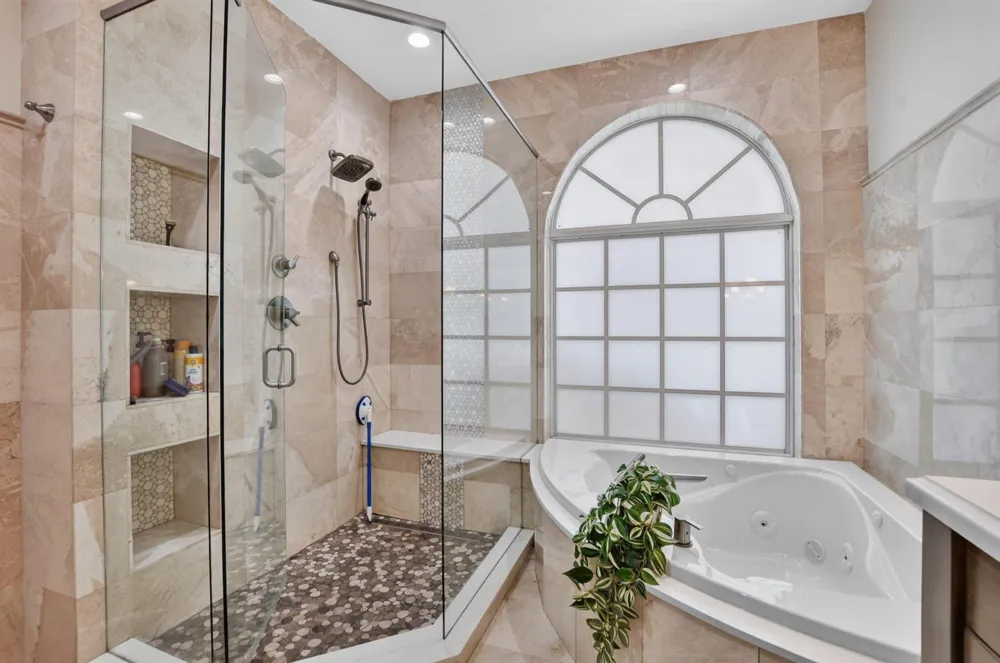 10426 BUENA VENTURA DRIVE Boca Raton, FL 33498