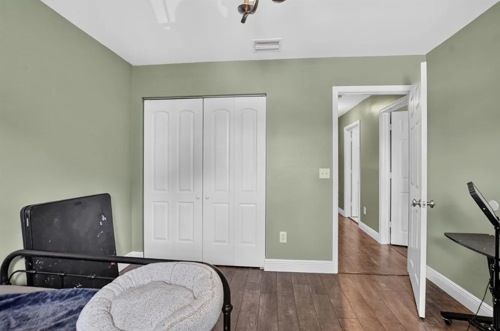 10426 BUENA VENTURA DRIVE Boca Raton, FL 33498