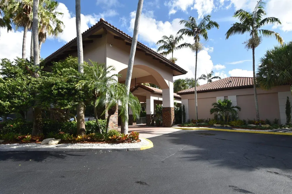 10426 BUENA VENTURA DRIVE Boca Raton, FL 33498