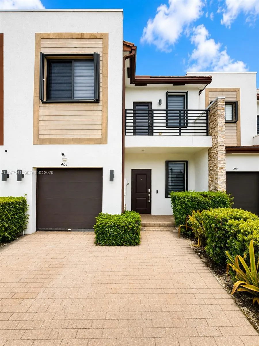 403 NE 208th Ter Miami, FL 33179