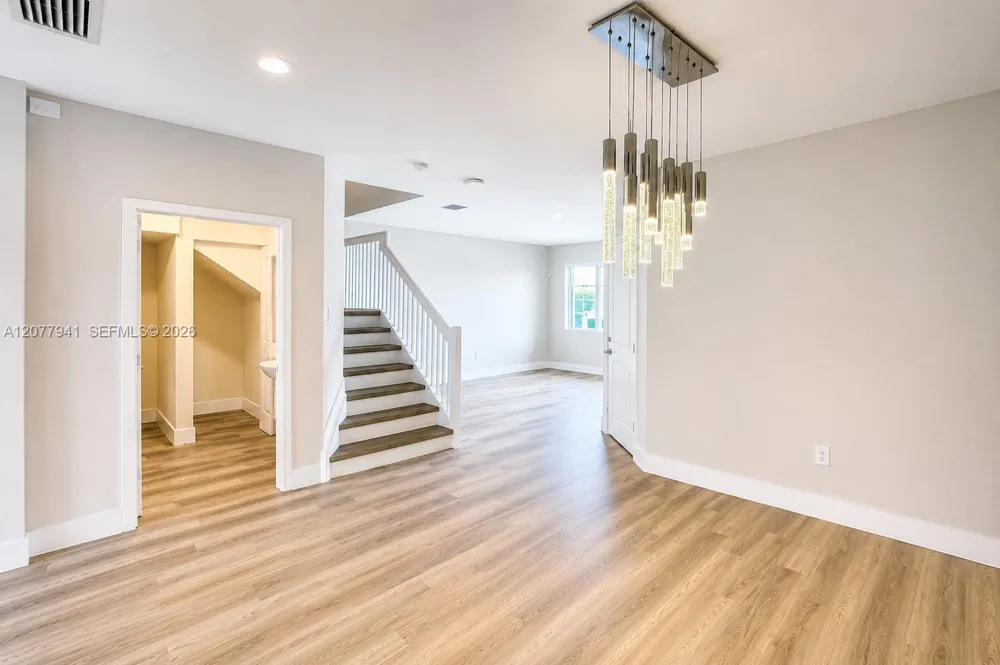 403 NE 208th Ter Miami, FL 33179
