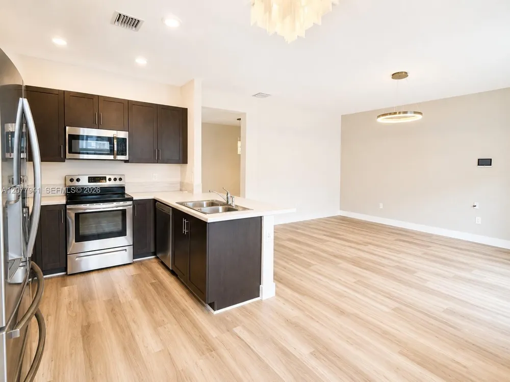 403 NE 208th Ter Miami, FL 33179