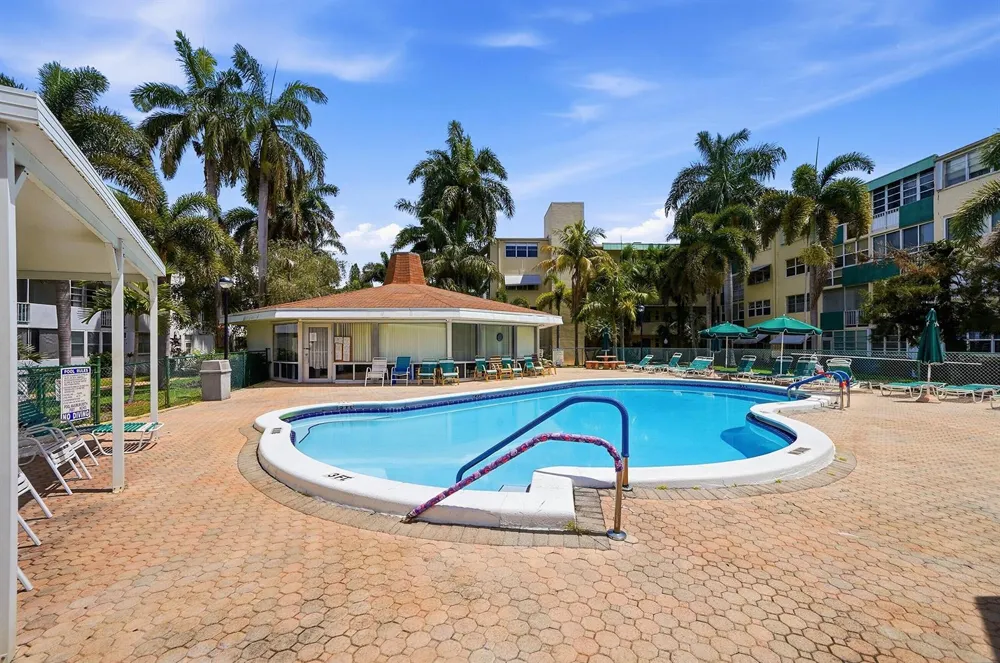 1333 E HALLANDALE BEACH BOULEVARD #335 Hallandale Beach, FL 33009