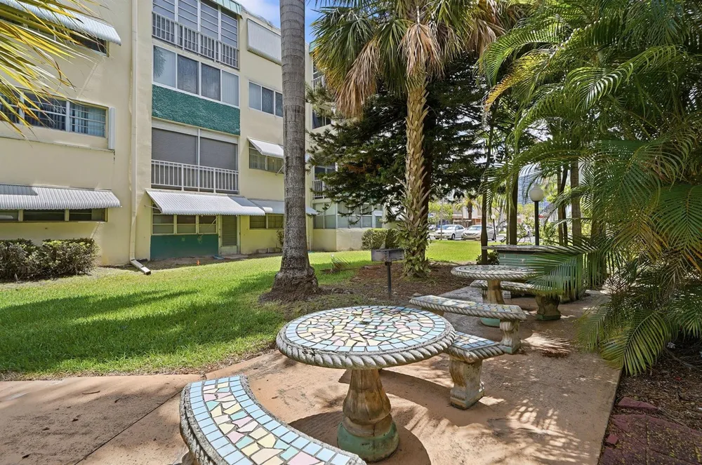 1333 E HALLANDALE BEACH BOULEVARD #335 Hallandale Beach, FL 33009