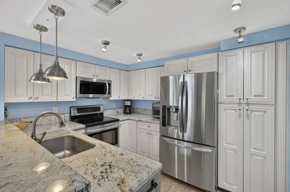 1209 MAINSAIL CIRCLE #1209 Jupiter, FL 33477
