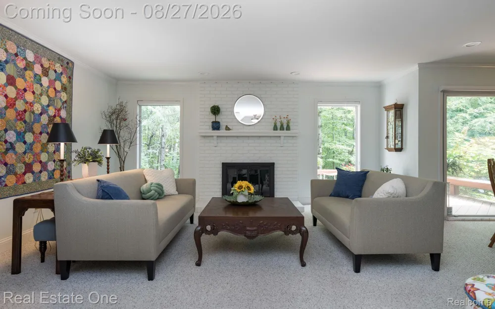 1361 Knollcrest Circle Bloomfield Charter Township, MI 48304