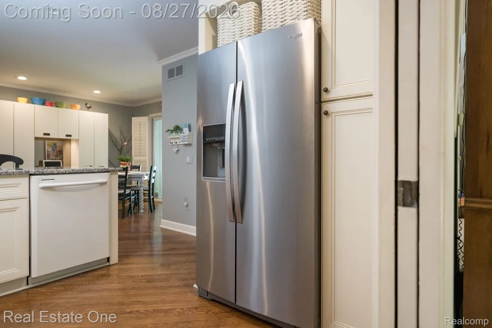 1361 Knollcrest Circle Bloomfield Charter Township, MI 48304