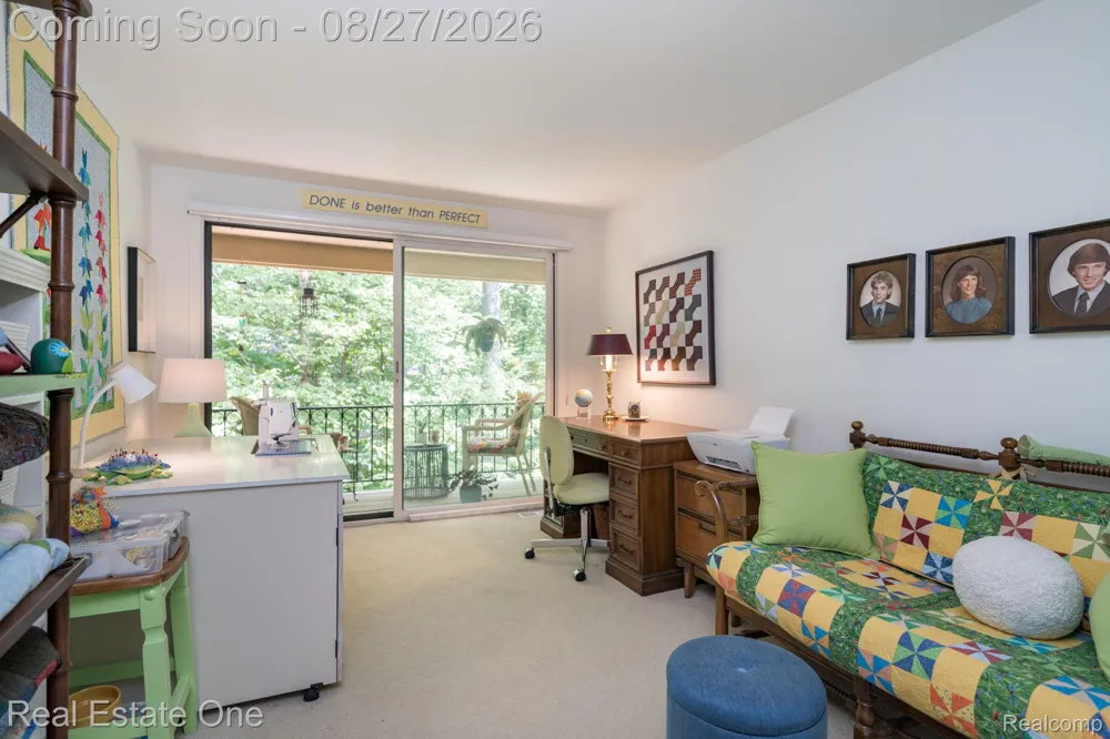 1361 Knollcrest Circle Bloomfield Charter Township, MI 48304