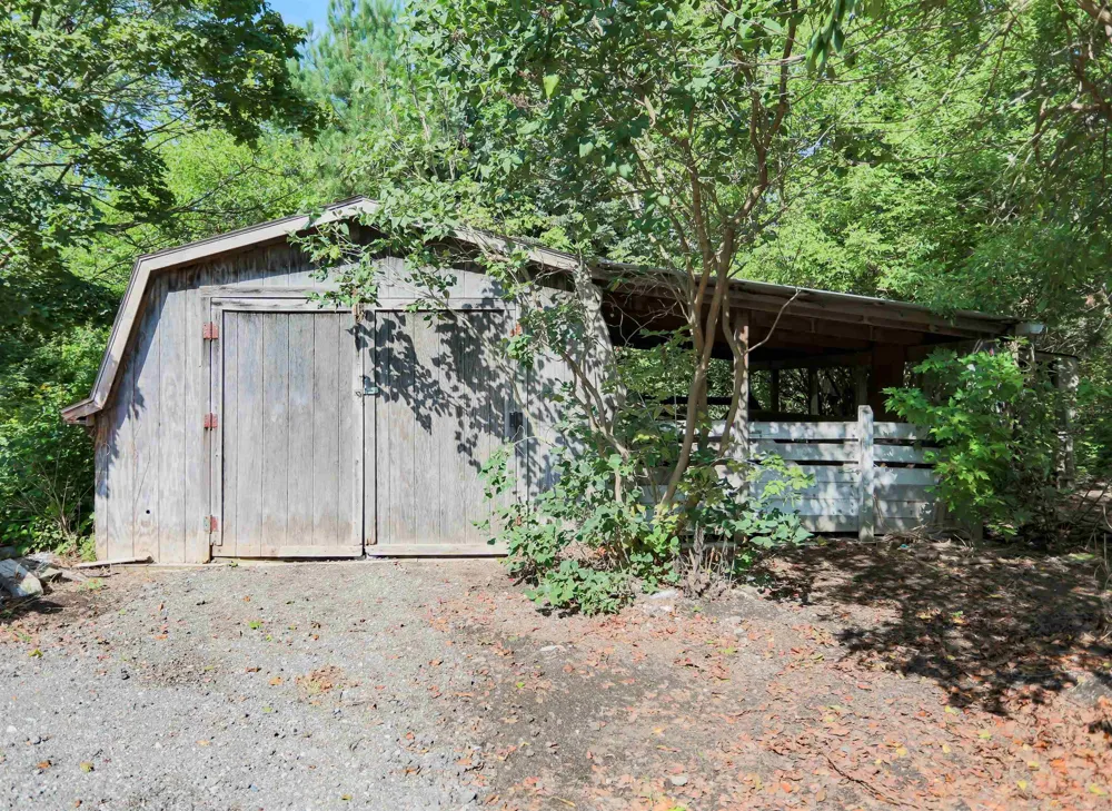 18475 Pratt Road Armada Township, MI 48005