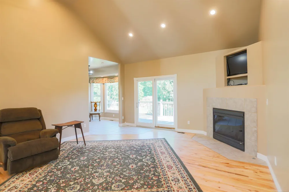 18475 Pratt Road Armada Township, MI 48005