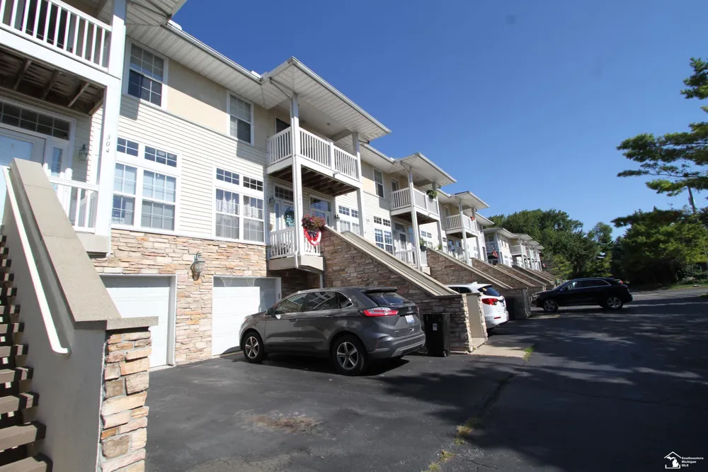 304 Beachwalk Trail Erie Township, MI 48157