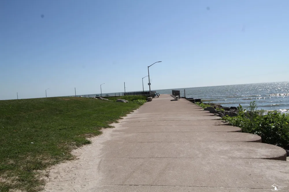 304 Beachwalk Trail Erie Township, MI 48157