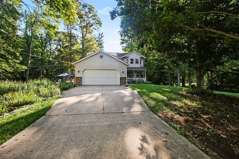 7660 56th Avenue Blendon Township, MI 49426