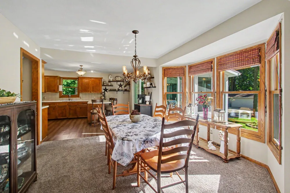 7660 56th Avenue Blendon Township, MI 49426