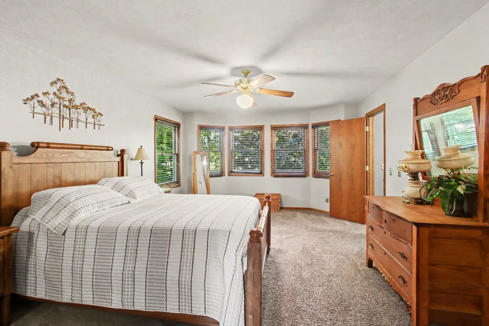 7660 56th Avenue Blendon Township, MI 49426