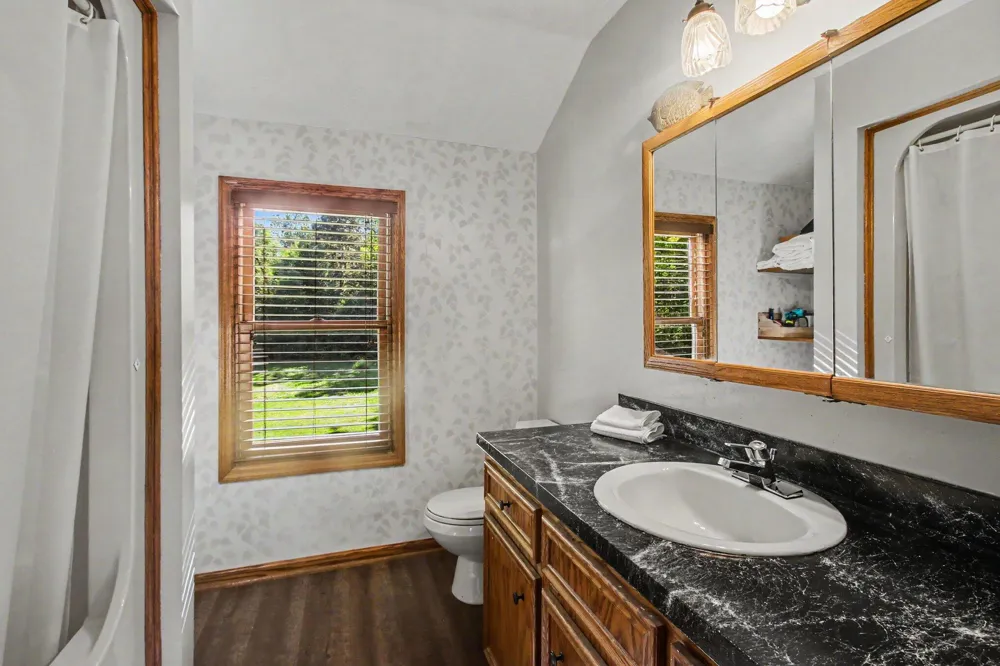 7660 56th Avenue Blendon Township, MI 49426