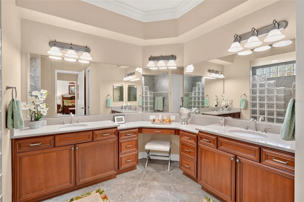 622 LAUREL RUN The Villages, FL 32162