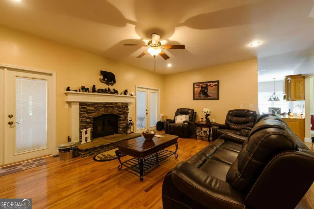 546 Mount Pleasant RD NE Fairmount, GA 30139