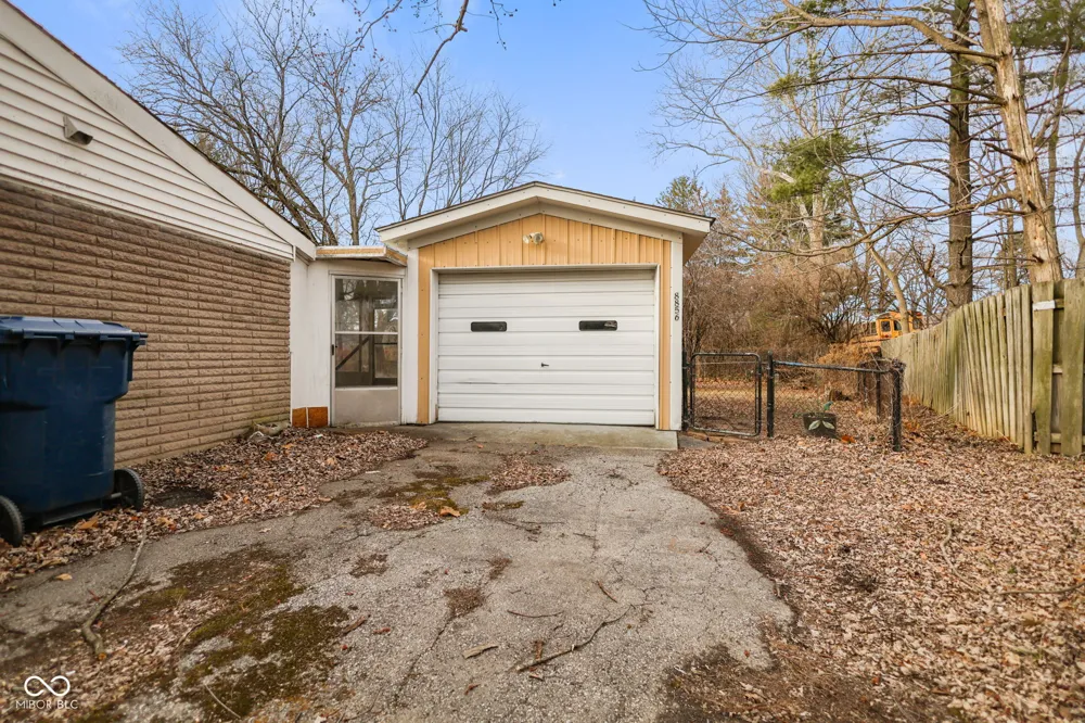 8856 Moll Drive Fishers, IN 46038