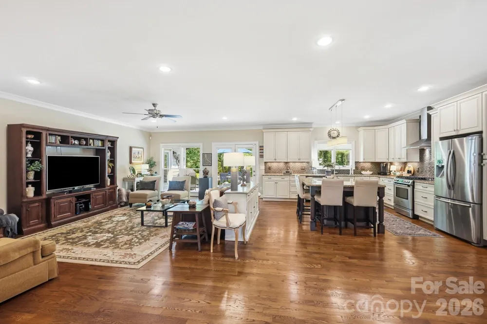 800 Jefferson Drive Charlotte, NC 28270