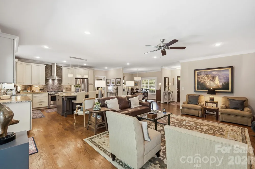 800 Jefferson Drive Charlotte, NC 28270