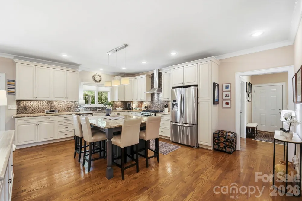 800 Jefferson Drive Charlotte, NC 28270