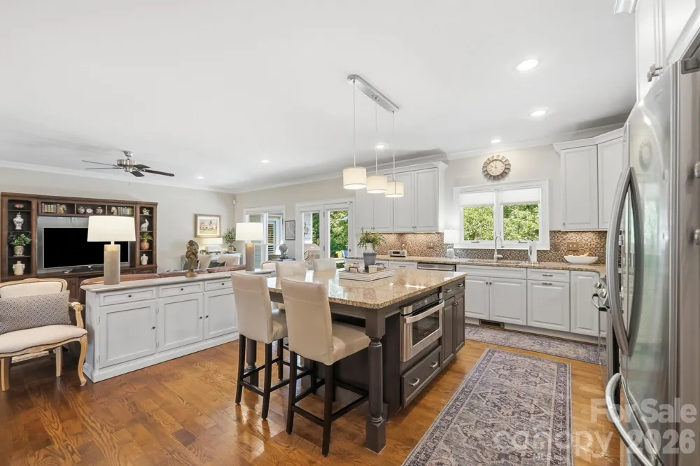 800 Jefferson Drive Charlotte, NC 28270