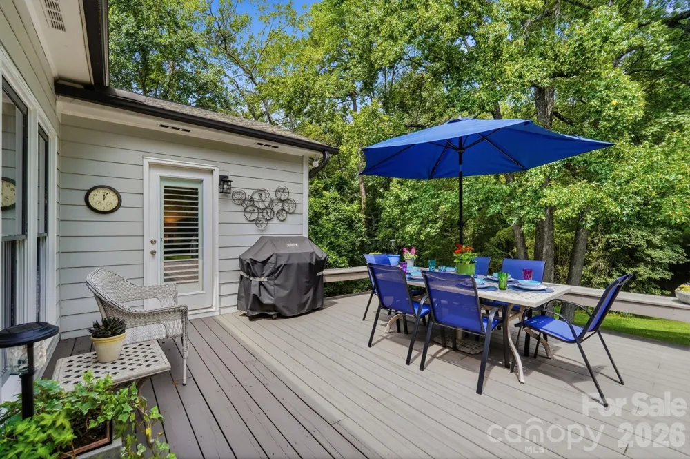 800 Jefferson Drive Charlotte, NC 28270