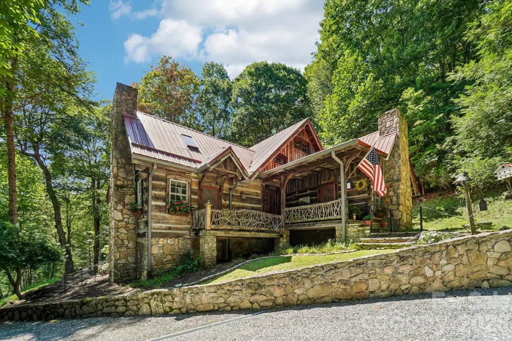 311 Wonderly Lane Mars Hill, NC 28754